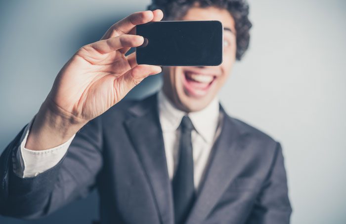 Can I Take a Selfie? 5 Rules for Modern Funeral Etiquette